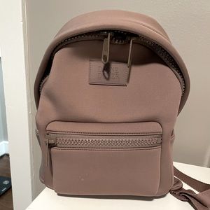 Dagne Dover small Dakota